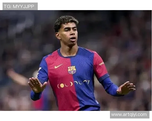 足球传奇之路：从草根到巅峰的伟大球员与历史时刻