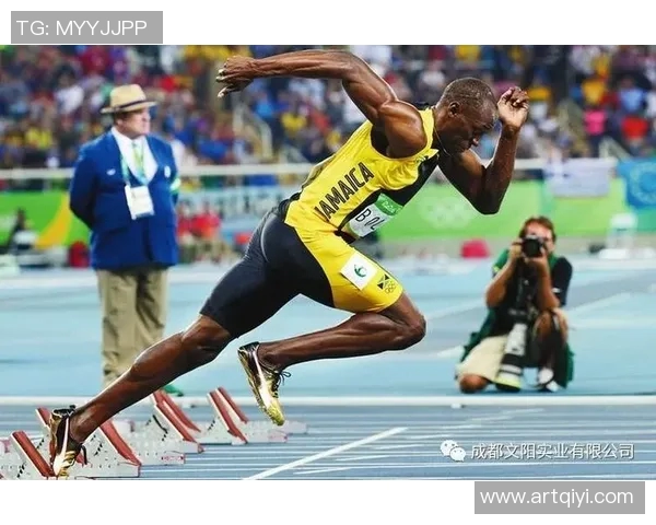 世界游泳纪录保持者的传奇旅程与突破极限的精彩瞬间 世界游泳纪录保持者的传奇旅程与突破极限的精彩瞬间