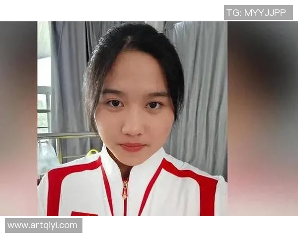 游泳明星的奋斗之路：从池塘到奥运舞台的成长与荣耀